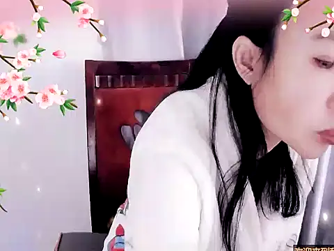 xiaoxuer online show from 12/25/24, 04:33