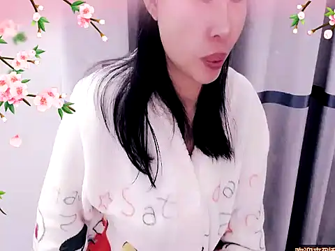 xiaoxuer online show from 12/26/24, 04:04