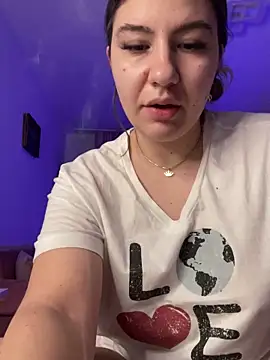 xqueenyasmine online show from 12/10/24, 11:42