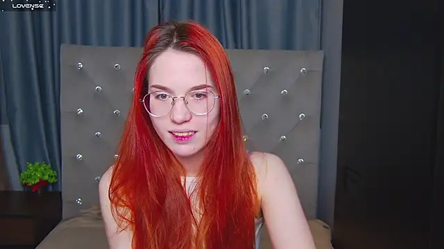 EmilyKents online show from 12/09/24, 01:24