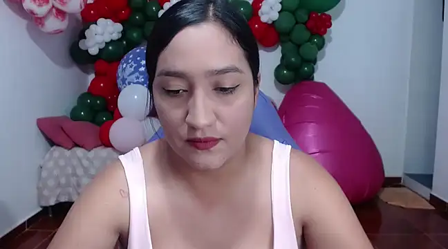 Saracutee1 online show from 12/07/24, 03:54