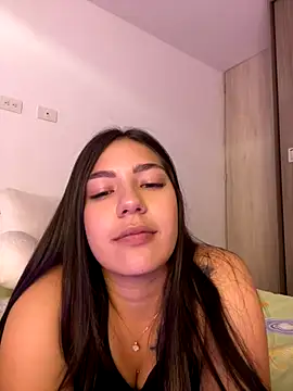 Latina vanessa online show from 12/04/24, 10:43