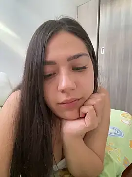 Latina vanessa online show from 11/30/24, 08:55