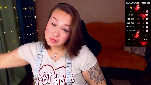 Cutie-Melanie online show from 11/18/24, 01:12