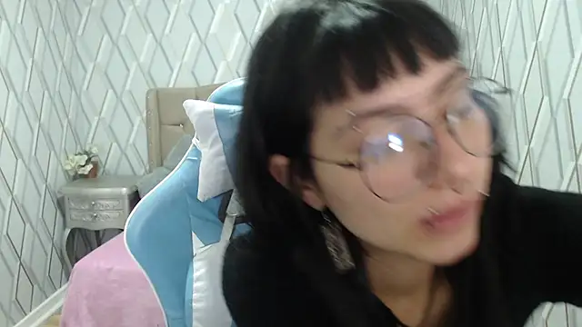 charlottemoonxz online show from 12/01/24, 01:10