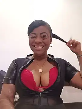 GabrielaLuara22 online show from 11/17/24, 02:09