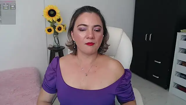 ana milf online show from 12/19/24, 01:35