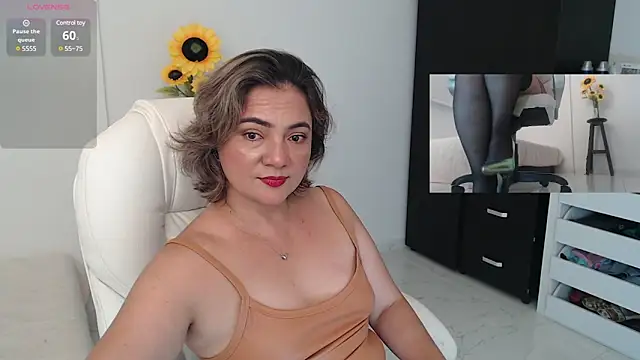 ana milf online show from 11/25/24, 01:44