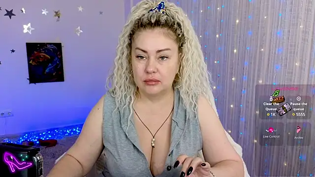 misskaassandraa online show from 12/10/24, 05:58