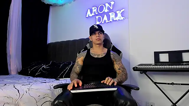 Aron Dark online show from 12/20/24, 07:43