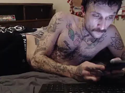 hungandtatted666 online show from 01/17/25, 12:38