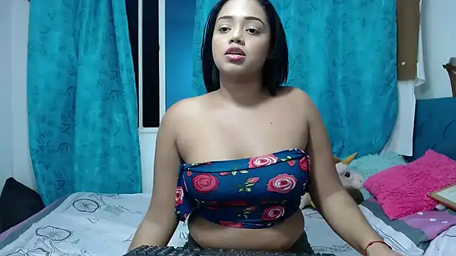 kiara milf  online show from 11/13/24, 01:32