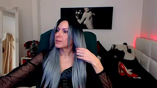 EvelynQueenn online show from 12/16/24, 07:12