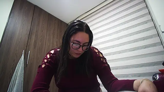 Andi z online show from 11/12/24, 04:02