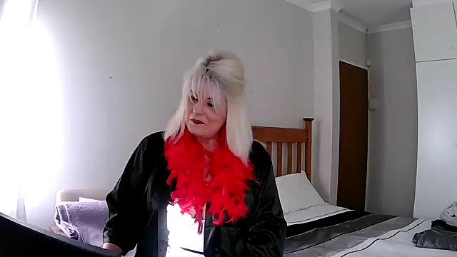 Miahotmilf online show from 12/22/24, 03:16