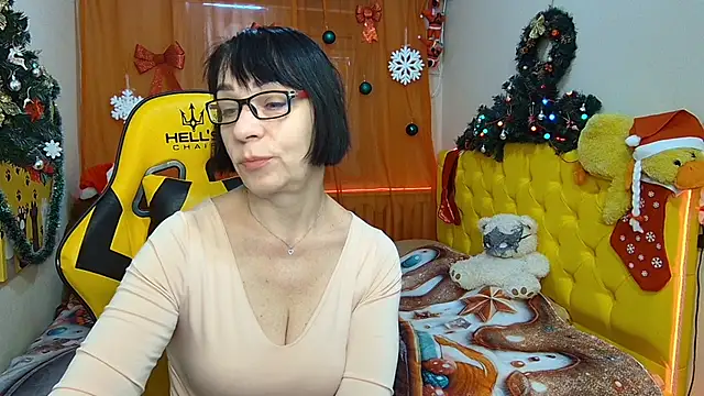 SandraHormas online show from 12/13/24, 07:47