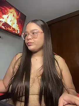 alba romero online show from 11/28/24, 01:34