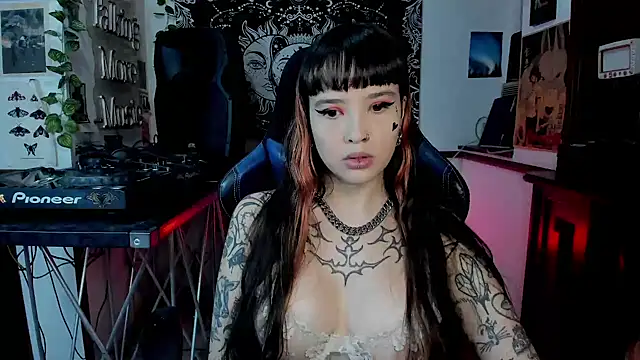 Demongirl6666 online show from 12/31/24, 02:22