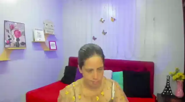 kathina giraldo online show from 11/13/24, 12:26