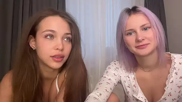 doublecutiess online show from 12/04/24, 03:21