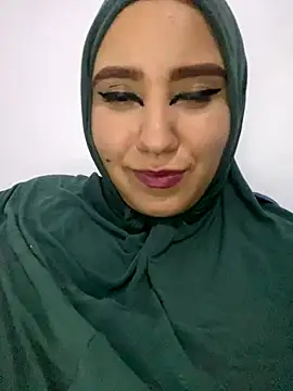 hannahayat online show from 11/30/24, 11:38