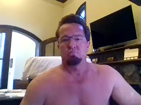 sluttydylan online show from 11/12/24, 08:22