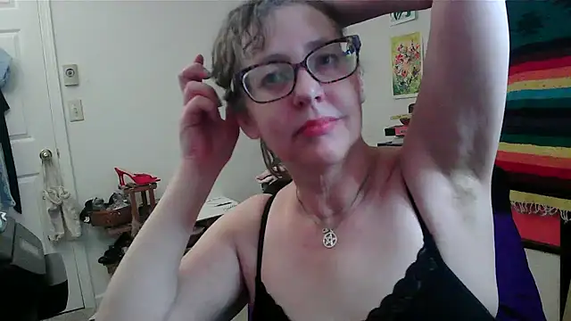 LilyLuscious online show from 11/13/24, 03:19