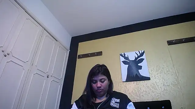 DannaGarza  online show from 01/05/25, 04:03