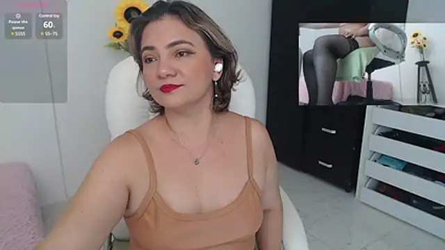 Ghada milf online show from 11/11/24, 02:12