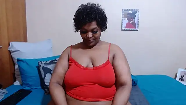 HotCurvyAssx38 online show from 11/24/24, 01:57