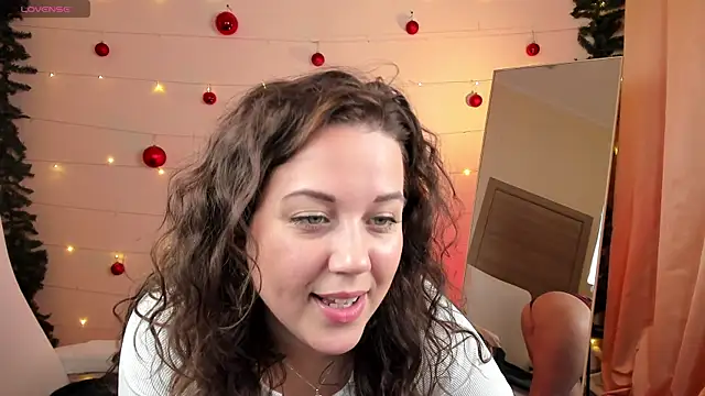 MissBecca online show from 12/07/24, 04:35