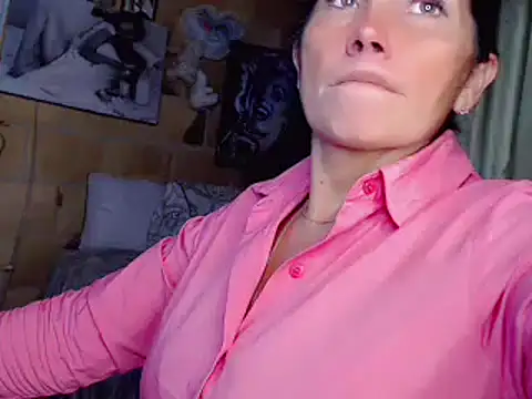 VERO MILFS online show from 12/22/24, 05:59