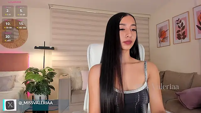 missvaleriaa online show from 11/28/24, 12:50