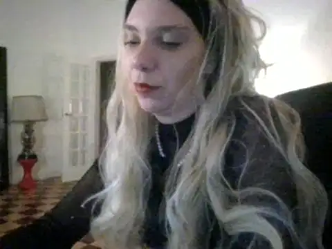 charlotierose online show from 12/11/24, 11:04