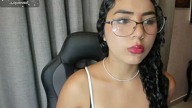 joselyn sexy  online show from 11/21/24, 06:37