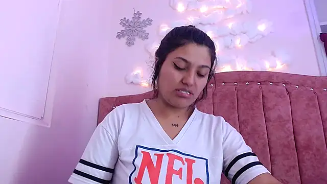 SarahStones online show from 12/13/24, 05:17