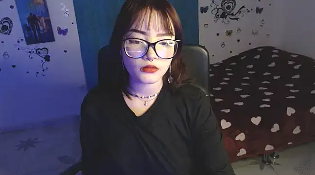 LizzyRoses17 online show from 11/12/24, 11:22