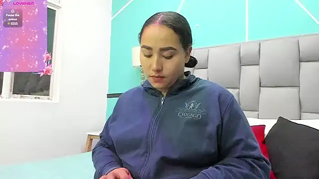 Ayla martinez online show from 11/11/24, 01:45