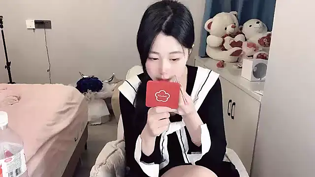 Tianxinbebe online show from 11/12/24, 11:33