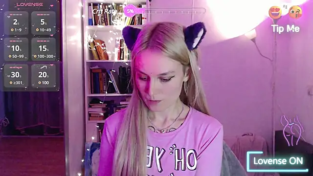 mischellemeow13 online show from 11/10/24, 10:40