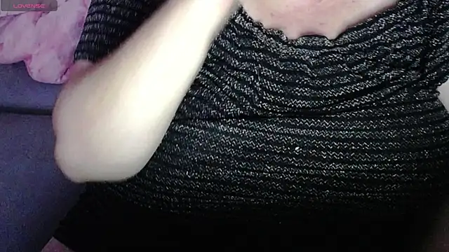 lisa Black00 online show from 11/28/24, 06:02