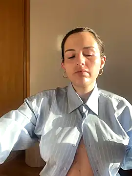 tatianaAlvarez1 online show from 11/20/24, 08:22