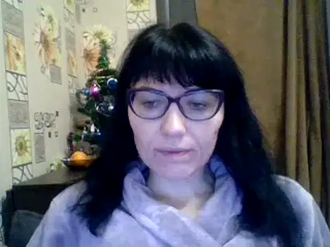 CharmingCat321 online show from 12/21/24, 02:01