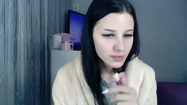 Emma lov21 online show from 12/19/24, 05:33