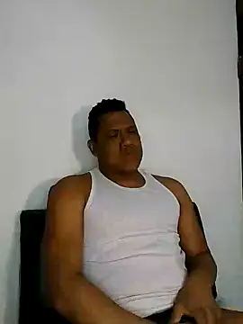 latinblack01 online show from 12/04/24, 06:45