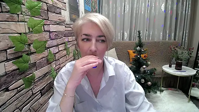 Hot Girl87 online show from 12/21/24, 04:01