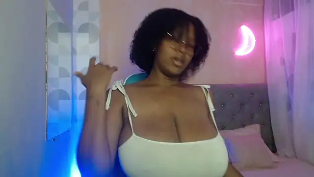 ebony colombian online show from 01/08/25, 12:40