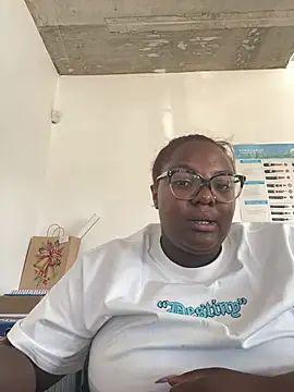 TheChocolateBarbie online show from 12/18/24, 01:10