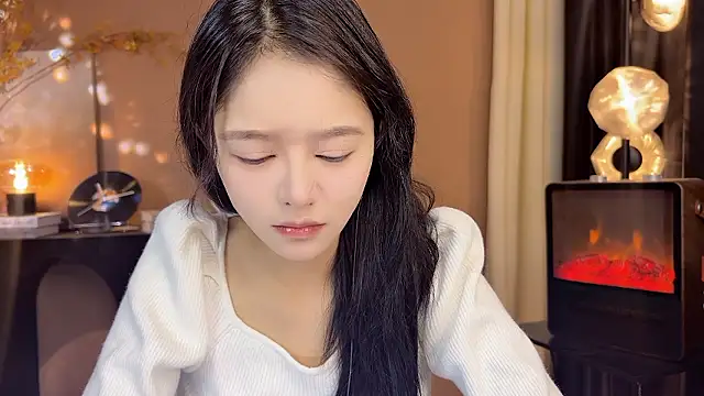 xiaodaibabyy online show from 11/18/24, 01:45