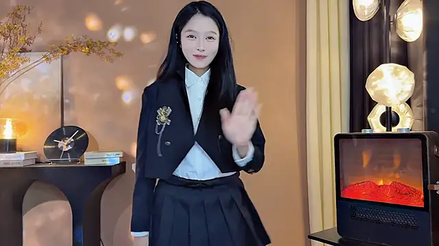 xiaodaibabyy online show from 12/11/24, 06:57